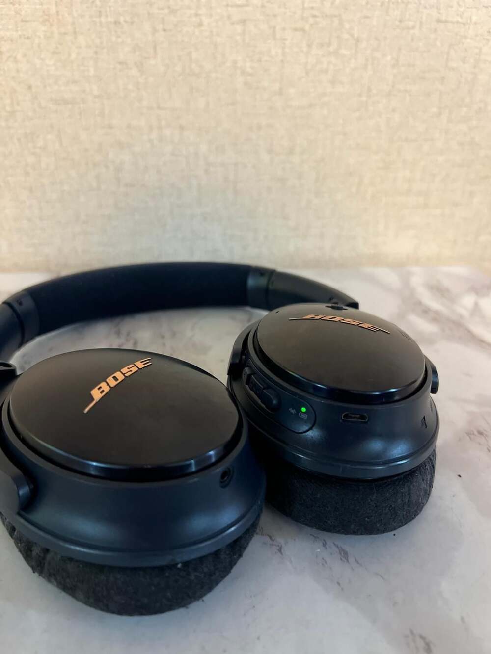 Bose QuietComfort 35 II Wireless Noise-Cancelling Headphones - Picture 10 of 12